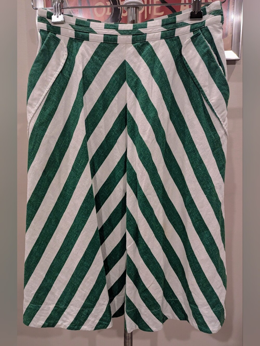 $30 Anthropologie Postcard Green Chevron Striped Linen Midi Skirt EUC Size 2